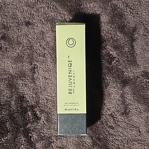 Monat rejuveniqe oil